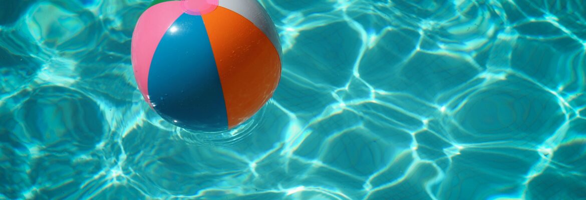 Čistý bazén po celé léto lze mít i bez námahy!